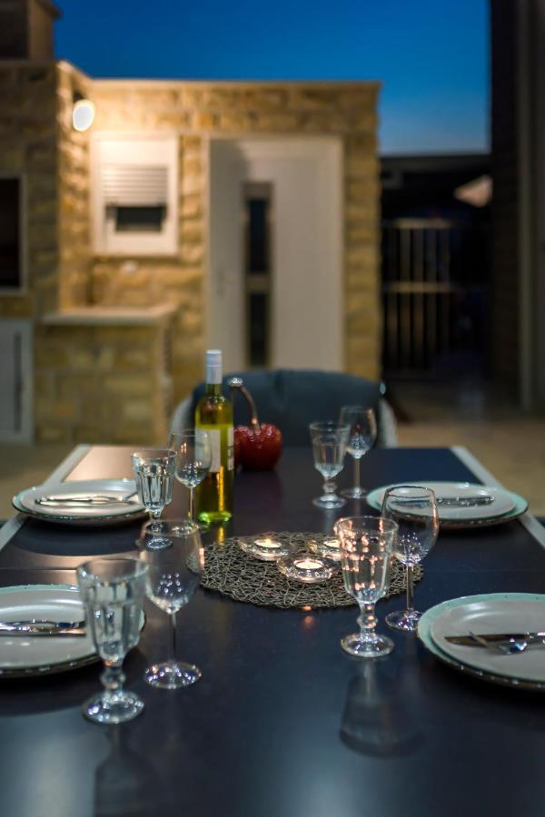 Villa Buzuk Vodice Exterior photo