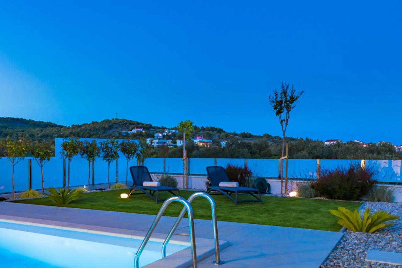 Villa Buzuk Vodice Exterior photo
