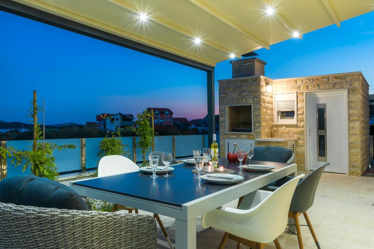 Villa Buzuk Vodice Exterior photo